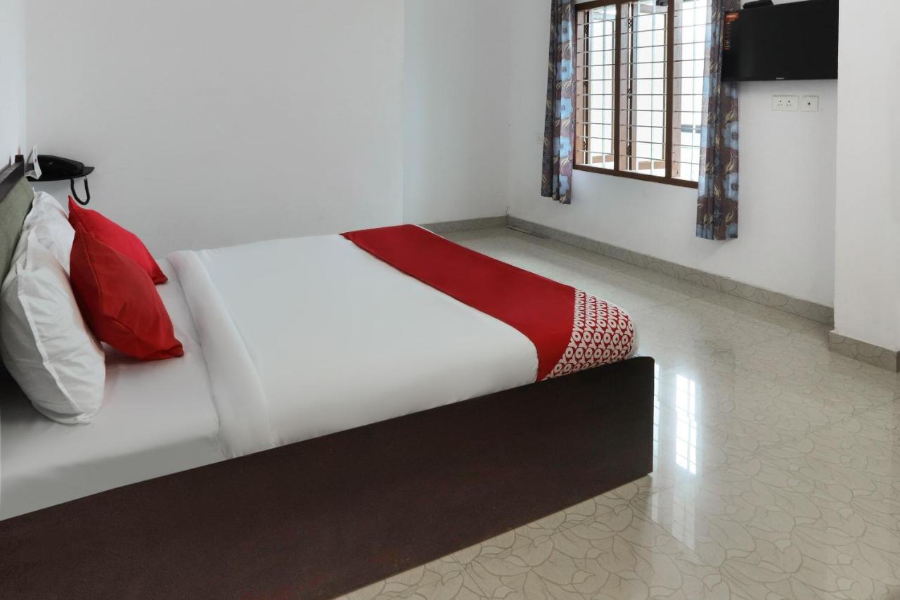 Hotel Oyo 49244 Green Castle Residency Nedumkandam Exterior foto