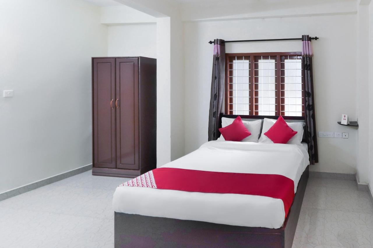 Hotel Oyo 49244 Green Castle Residency Nedumkandam Exterior foto